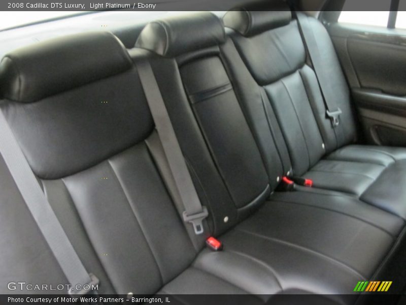 Light Platinum / Ebony 2008 Cadillac DTS Luxury