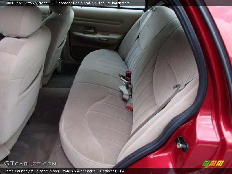 Toreador Red Metallic / Medium Parchment 2001 Ford Crown Victoria LX