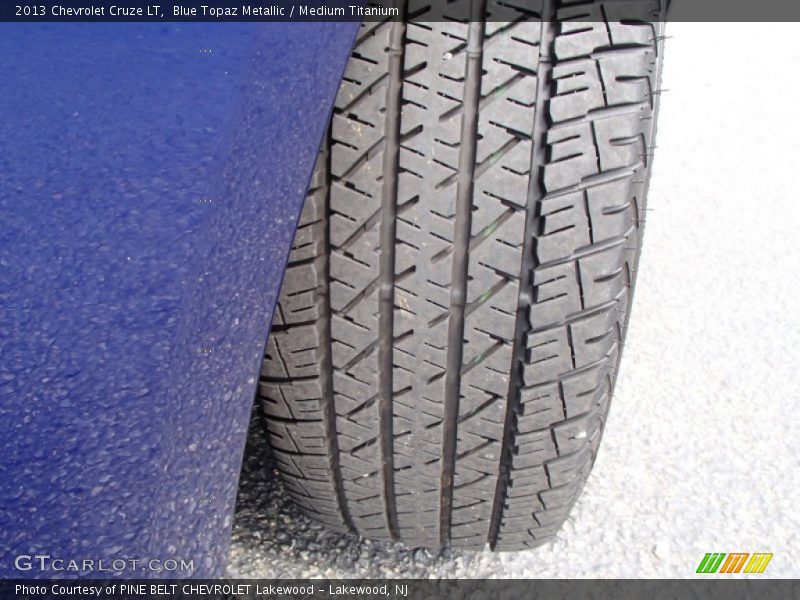 Blue Topaz Metallic / Medium Titanium 2013 Chevrolet Cruze LT
