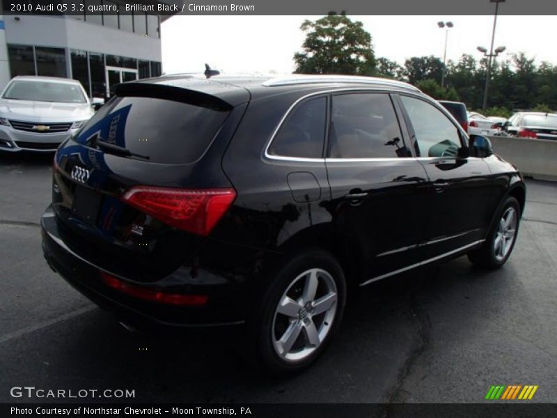 Brilliant Black / Cinnamon Brown 2010 Audi Q5 3.2 quattro