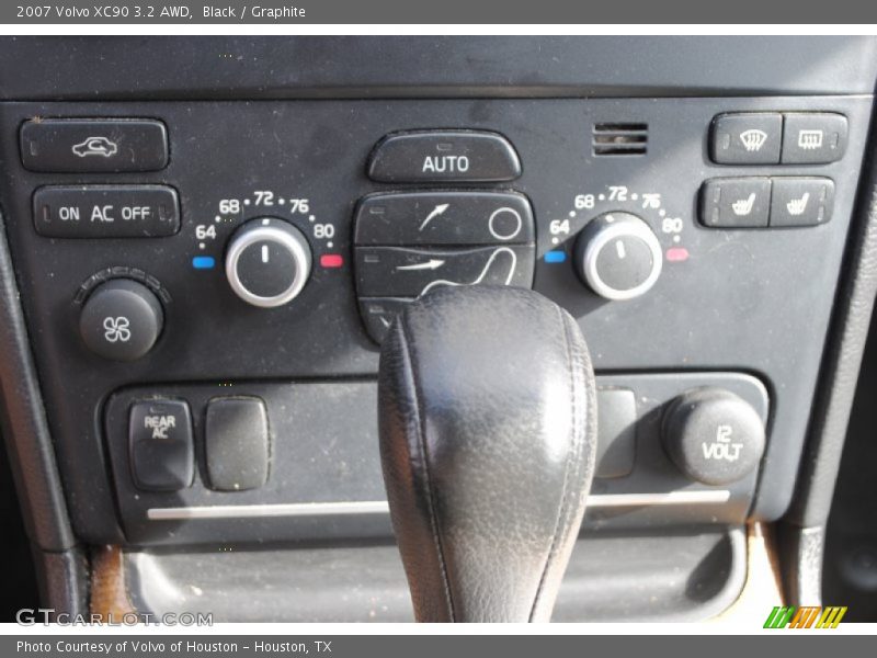 Controls of 2007 XC90 3.2 AWD