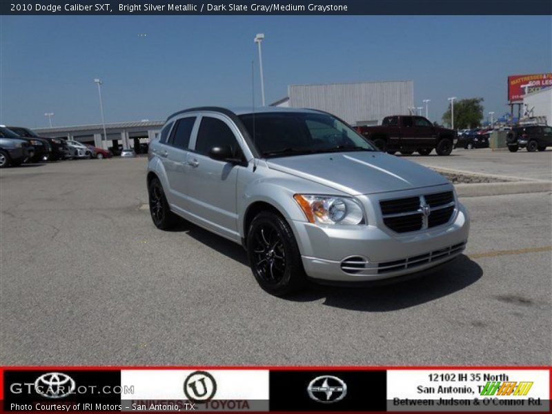 Bright Silver Metallic / Dark Slate Gray/Medium Graystone 2010 Dodge Caliber SXT