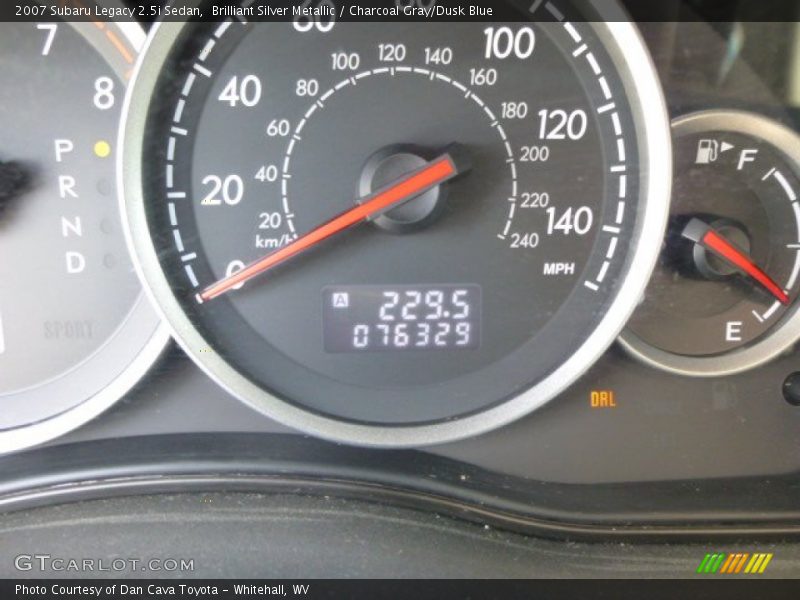 Brilliant Silver Metallic / Charcoal Gray/Dusk Blue 2007 Subaru Legacy 2.5i Sedan
