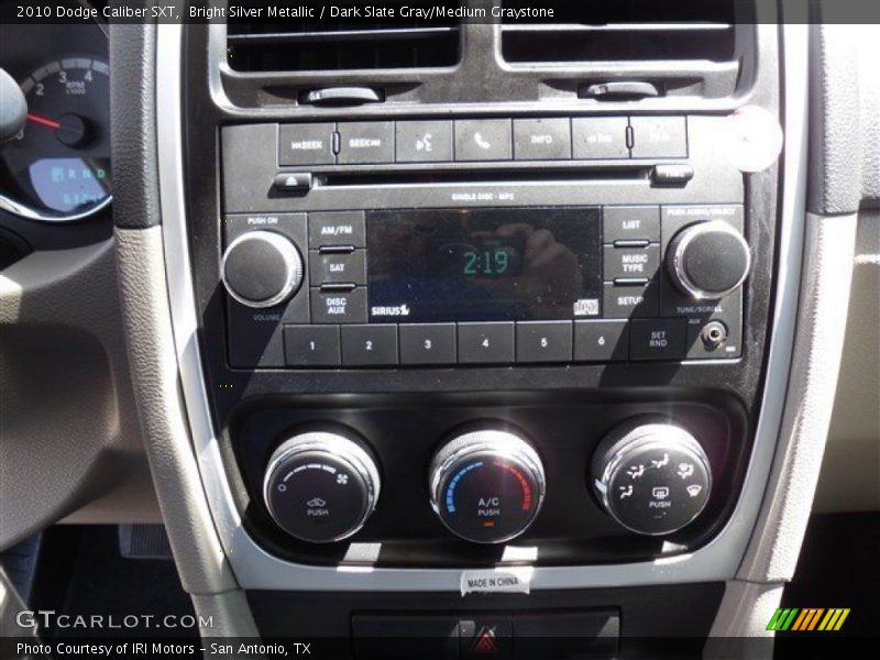 Bright Silver Metallic / Dark Slate Gray/Medium Graystone 2010 Dodge Caliber SXT