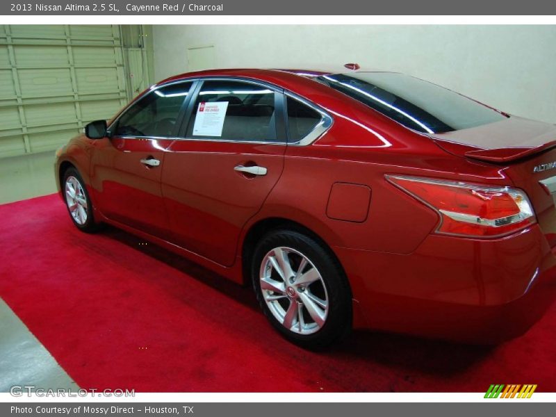 Cayenne Red / Charcoal 2013 Nissan Altima 2.5 SL