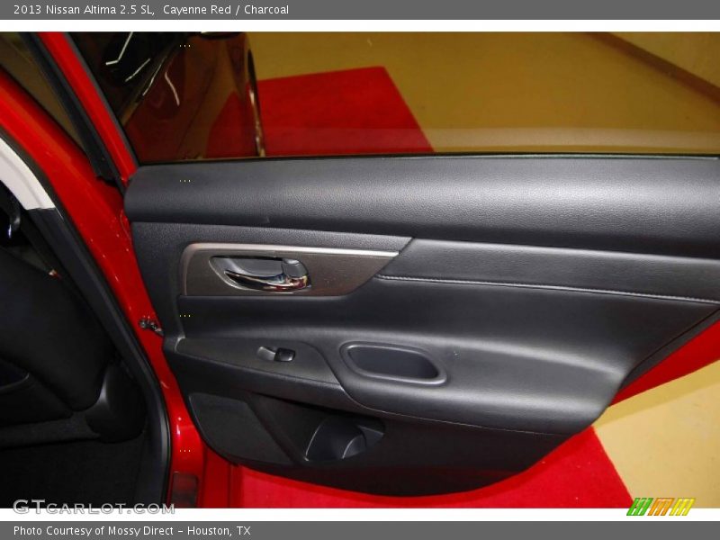 Cayenne Red / Charcoal 2013 Nissan Altima 2.5 SL