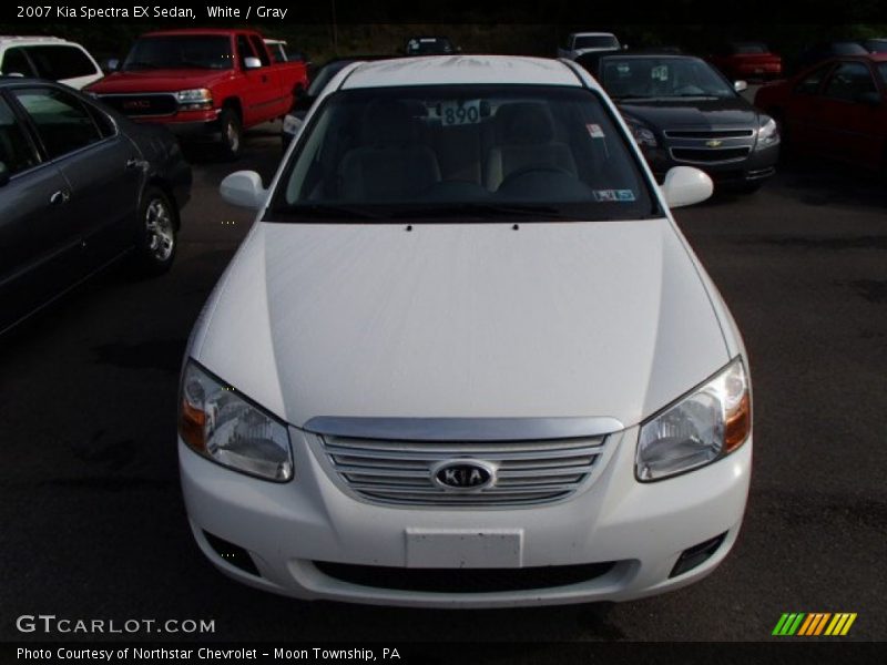 White / Gray 2007 Kia Spectra EX Sedan