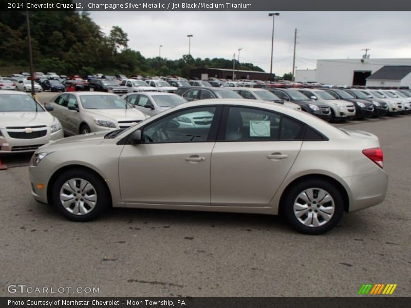 Champagne Silver Metallic / Jet Black/Medium Titanium 2014 Chevrolet Cruze LS