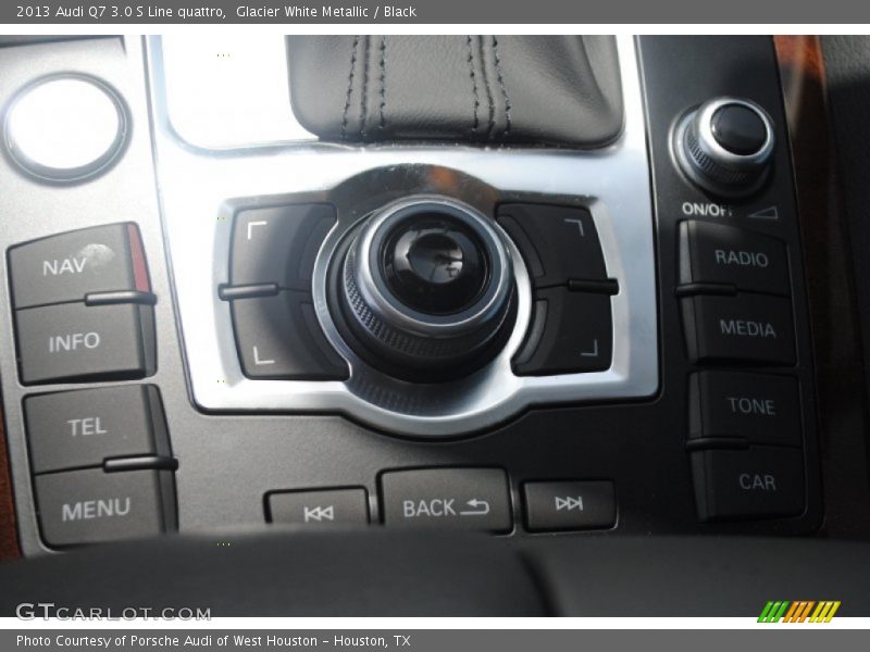 Glacier White Metallic / Black 2013 Audi Q7 3.0 S Line quattro