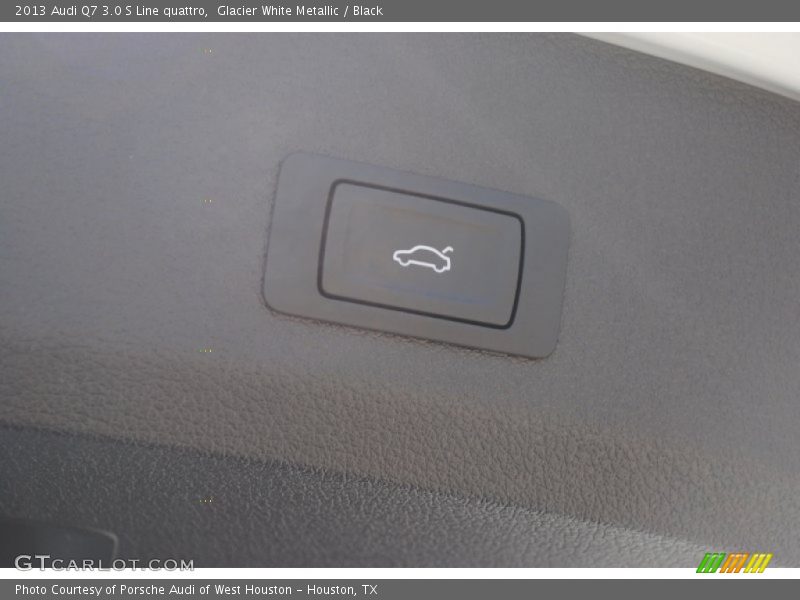 Glacier White Metallic / Black 2013 Audi Q7 3.0 S Line quattro