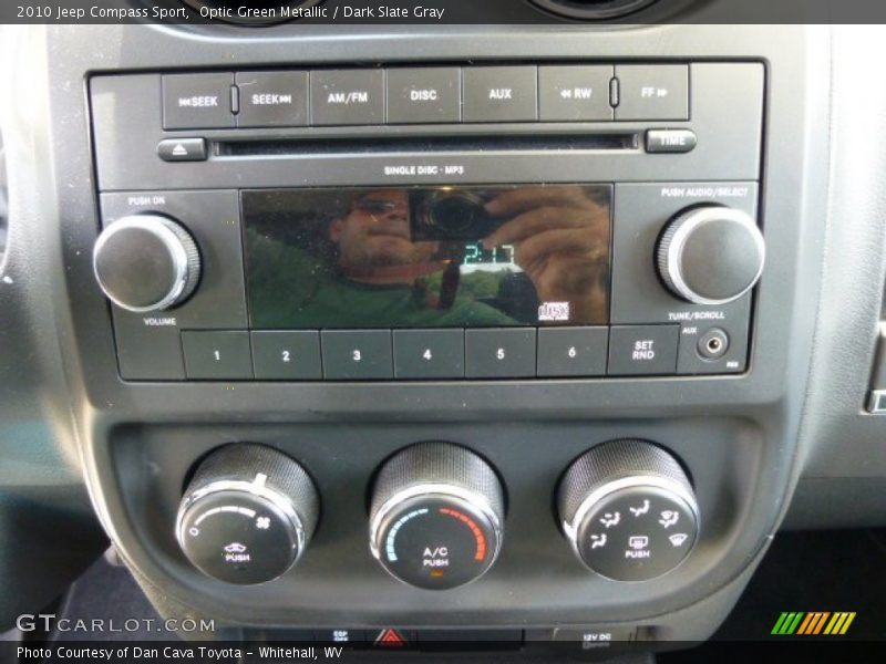 Optic Green Metallic / Dark Slate Gray 2010 Jeep Compass Sport