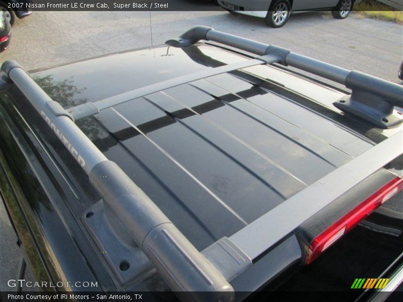 Super Black / Steel 2007 Nissan Frontier LE Crew Cab