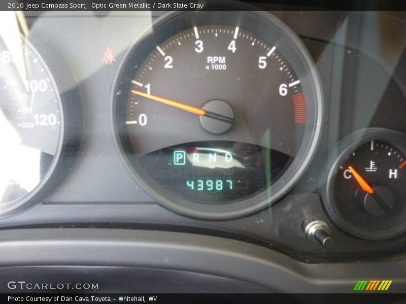 Optic Green Metallic / Dark Slate Gray 2010 Jeep Compass Sport