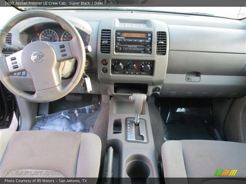 Super Black / Steel 2007 Nissan Frontier LE Crew Cab