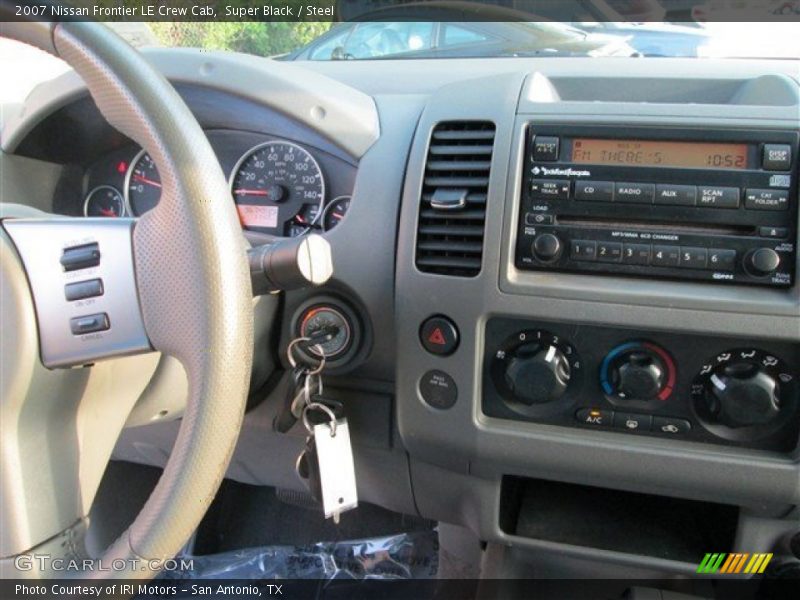Super Black / Steel 2007 Nissan Frontier LE Crew Cab