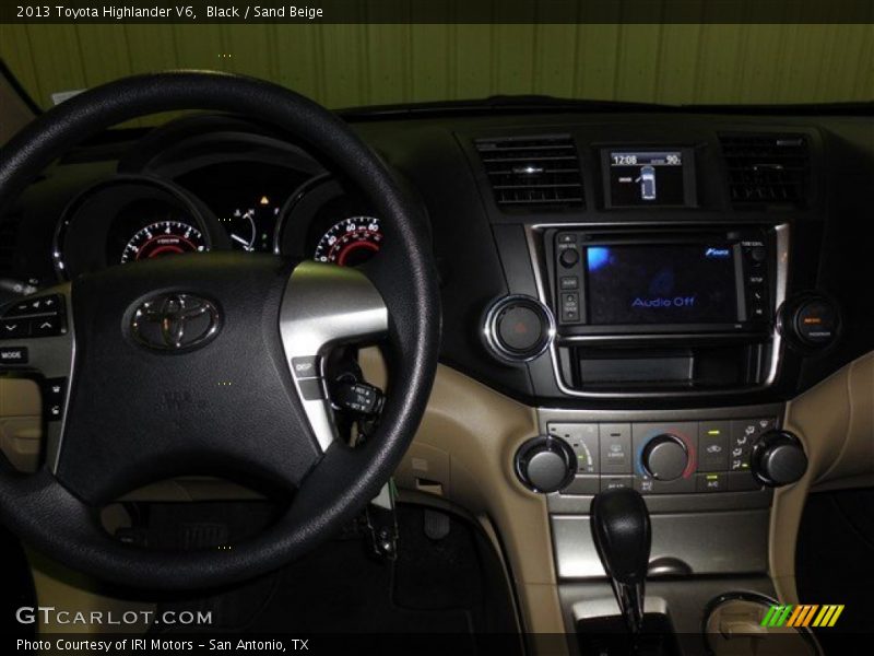 Black / Sand Beige 2013 Toyota Highlander V6