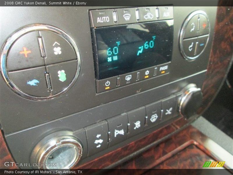 Summit White / Ebony 2008 GMC Yukon Denali