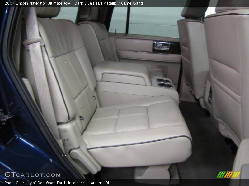 Rear Seat of 2007 Navigator Ultimate 4x4