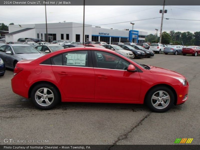 Red Hot / Jet Black 2014 Chevrolet Cruze LT