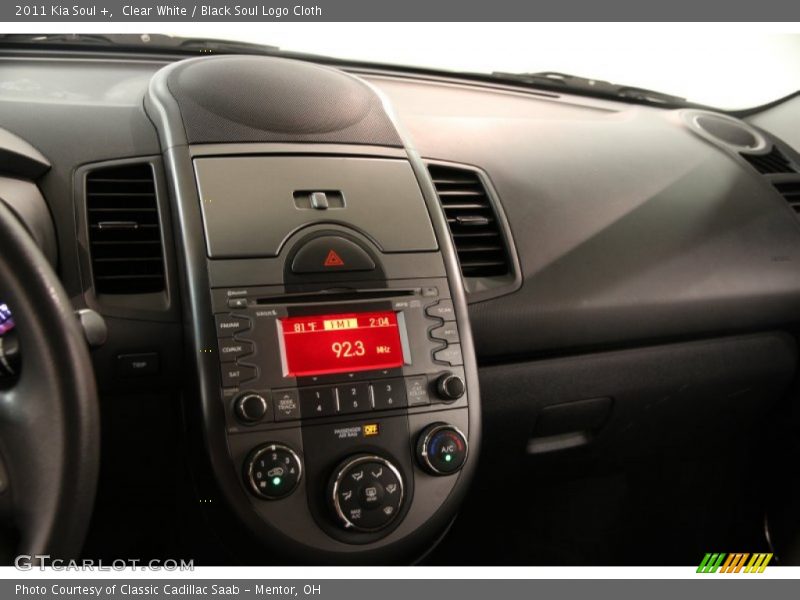 Clear White / Black Soul Logo Cloth 2011 Kia Soul +