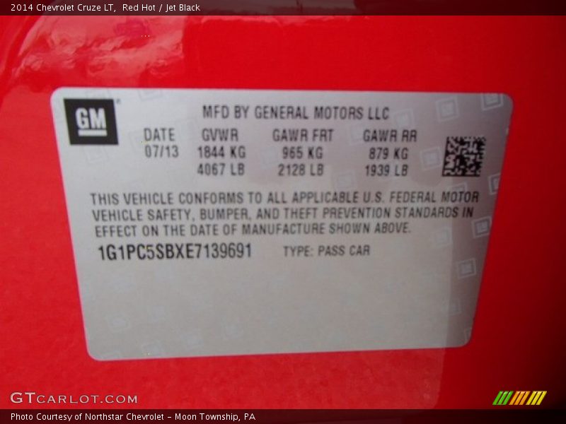 Red Hot / Jet Black 2014 Chevrolet Cruze LT