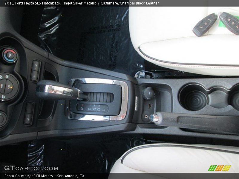 Ingot Silver Metallic / Cashmere/Charcoal Black Leather 2011 Ford Fiesta SES Hatchback