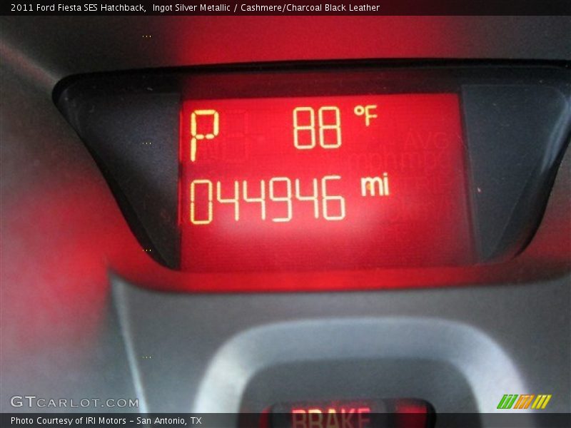 Ingot Silver Metallic / Cashmere/Charcoal Black Leather 2011 Ford Fiesta SES Hatchback