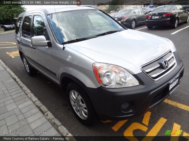 Satin Silver Metallic / Black 2005 Honda CR-V EX 4WD