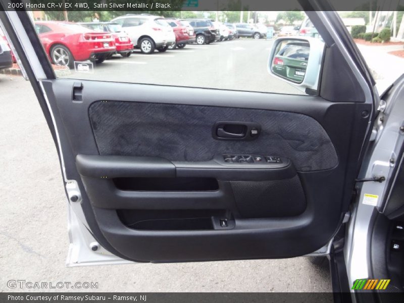 Satin Silver Metallic / Black 2005 Honda CR-V EX 4WD