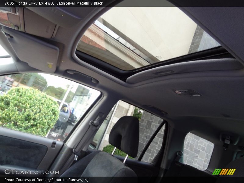 Satin Silver Metallic / Black 2005 Honda CR-V EX 4WD