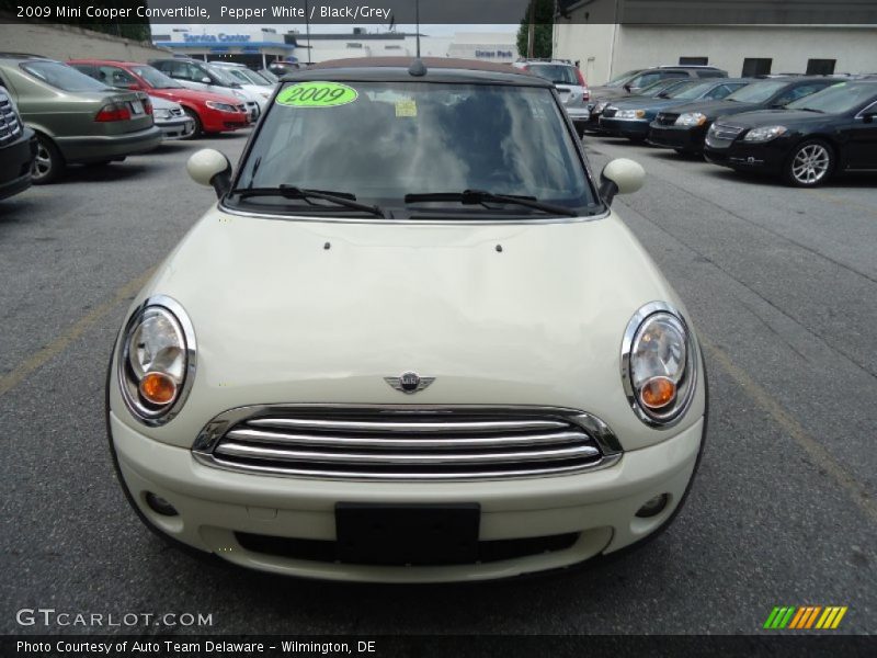 Pepper White / Black/Grey 2009 Mini Cooper Convertible