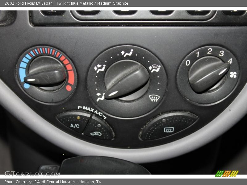 Twilight Blue Metallic / Medium Graphite 2002 Ford Focus LX Sedan