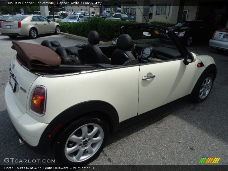 Pepper White / Black/Grey 2009 Mini Cooper Convertible