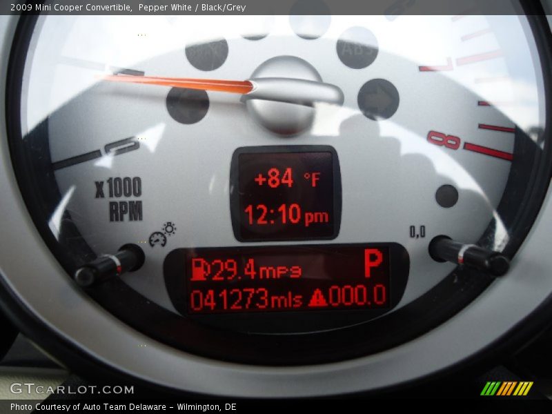 Pepper White / Black/Grey 2009 Mini Cooper Convertible