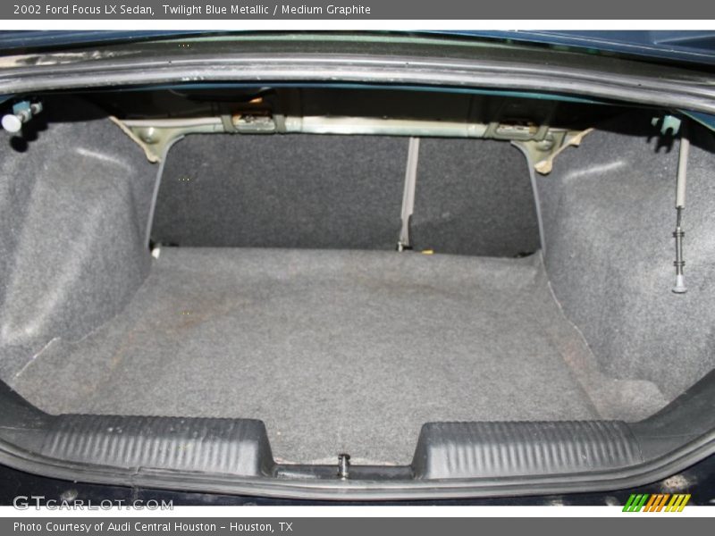 Twilight Blue Metallic / Medium Graphite 2002 Ford Focus LX Sedan