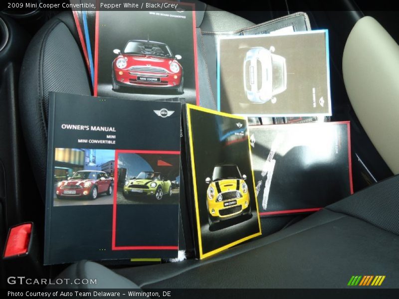 Pepper White / Black/Grey 2009 Mini Cooper Convertible