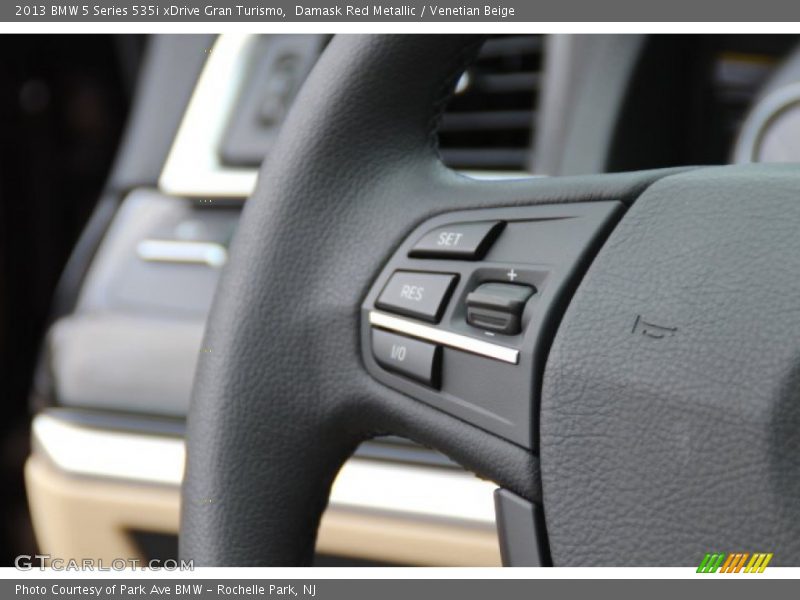 Controls of 2013 5 Series 535i xDrive Gran Turismo