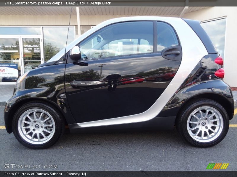 Deep Black / Design Black 2011 Smart fortwo passion coupe