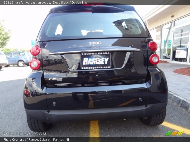 Deep Black / Design Black 2011 Smart fortwo passion coupe