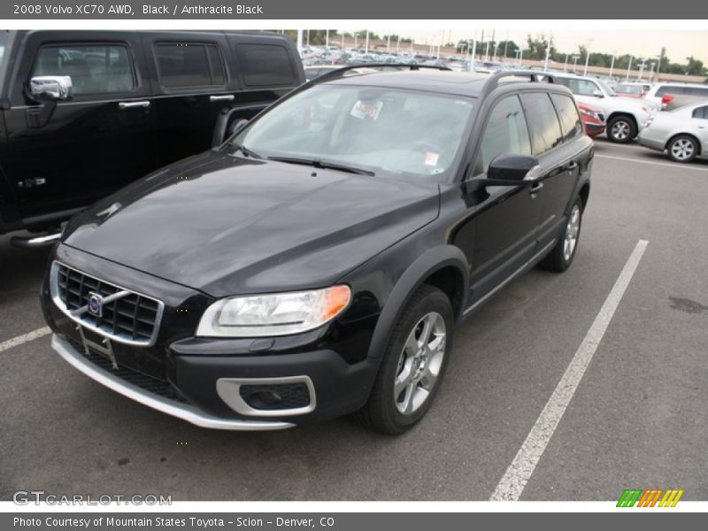 Front 3/4 View of 2008 XC70 AWD