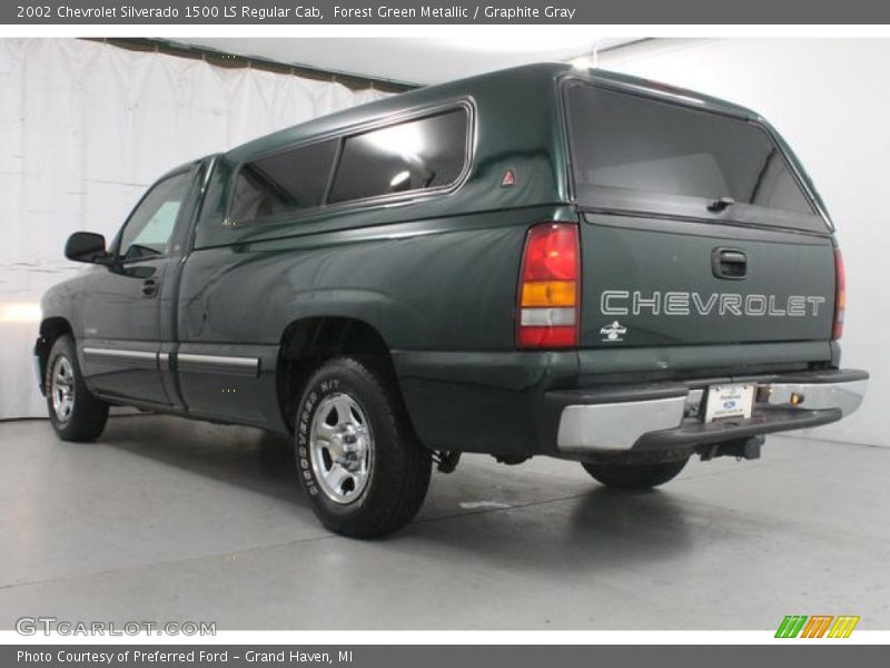 Forest Green Metallic / Graphite Gray 2002 Chevrolet Silverado 1500 LS Regular Cab