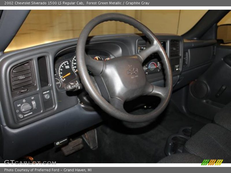 Forest Green Metallic / Graphite Gray 2002 Chevrolet Silverado 1500 LS Regular Cab