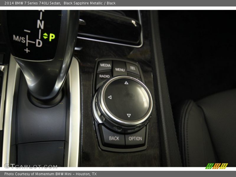 Controls of 2014 7 Series 740Li Sedan
