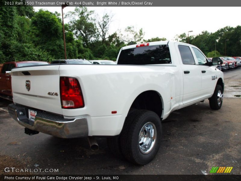 Bright White / Black/Diesel Gray 2013 Ram 3500 Tradesman Crew Cab 4x4 Dually