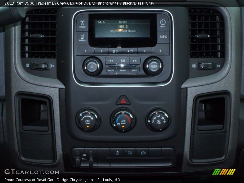 Bright White / Black/Diesel Gray 2013 Ram 3500 Tradesman Crew Cab 4x4 Dually