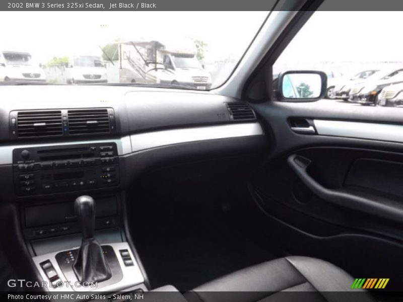 Jet Black / Black 2002 BMW 3 Series 325xi Sedan