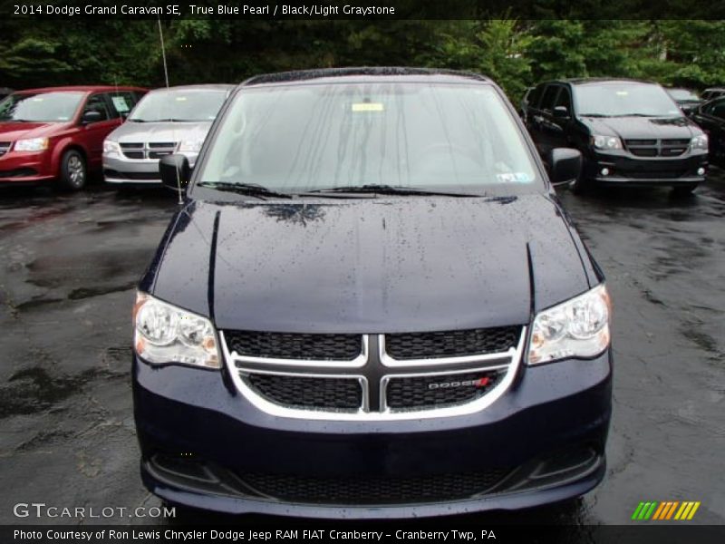 True Blue Pearl / Black/Light Graystone 2014 Dodge Grand Caravan SE