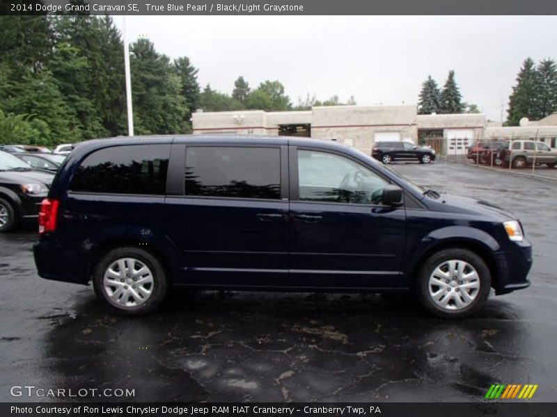 True Blue Pearl / Black/Light Graystone 2014 Dodge Grand Caravan SE