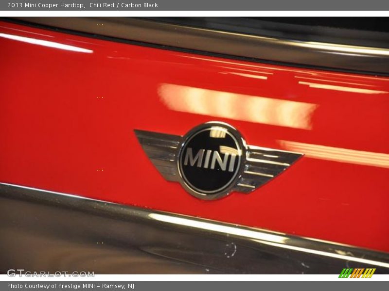 Chili Red / Carbon Black 2013 Mini Cooper Hardtop