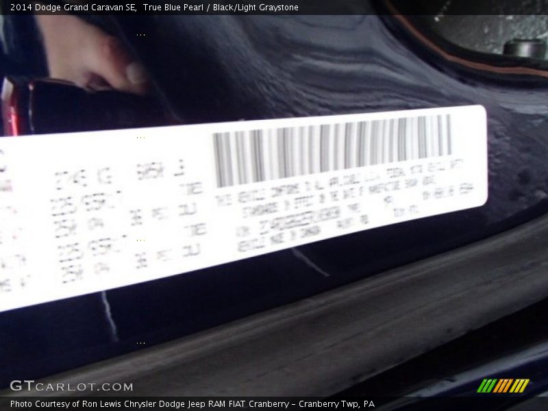 True Blue Pearl / Black/Light Graystone 2014 Dodge Grand Caravan SE